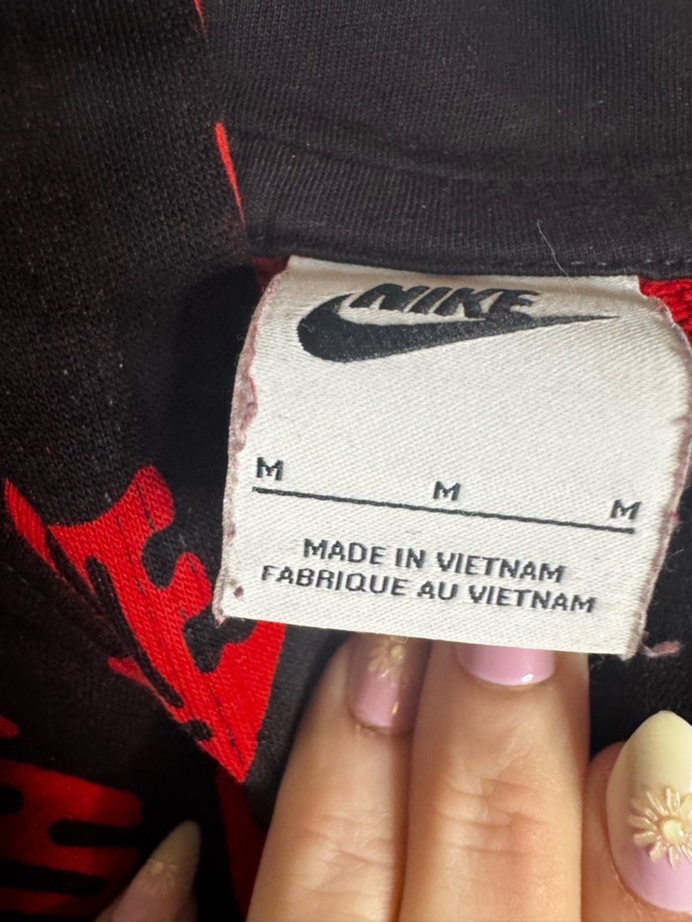 EUC Boys Nike Black Hoodie with Red Swoosh Logo Print Size Medium - Picture 4 of 6